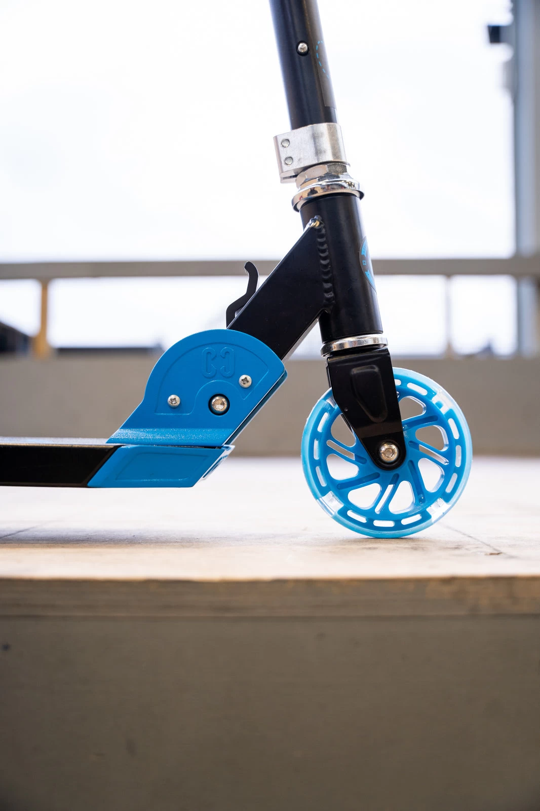 CORE Kids Foldy Scooter - Image 7