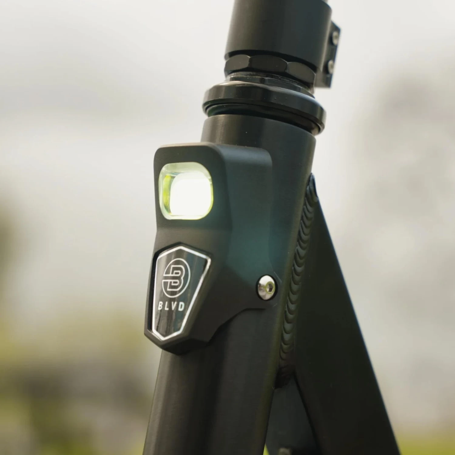 BLVD Forge Electric Scooter - Image 16