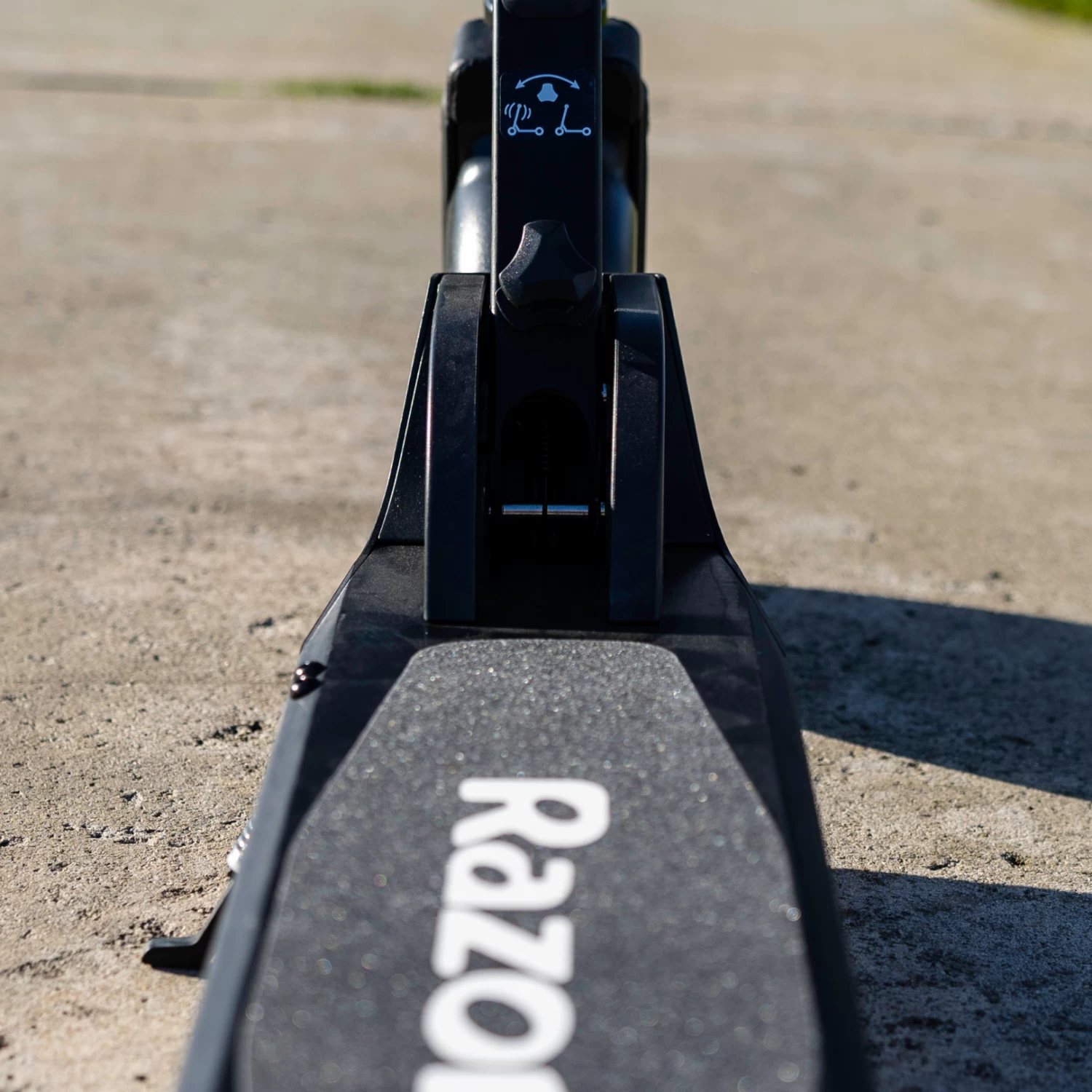 Razor E Prime Air Electric Scooter - Image 17