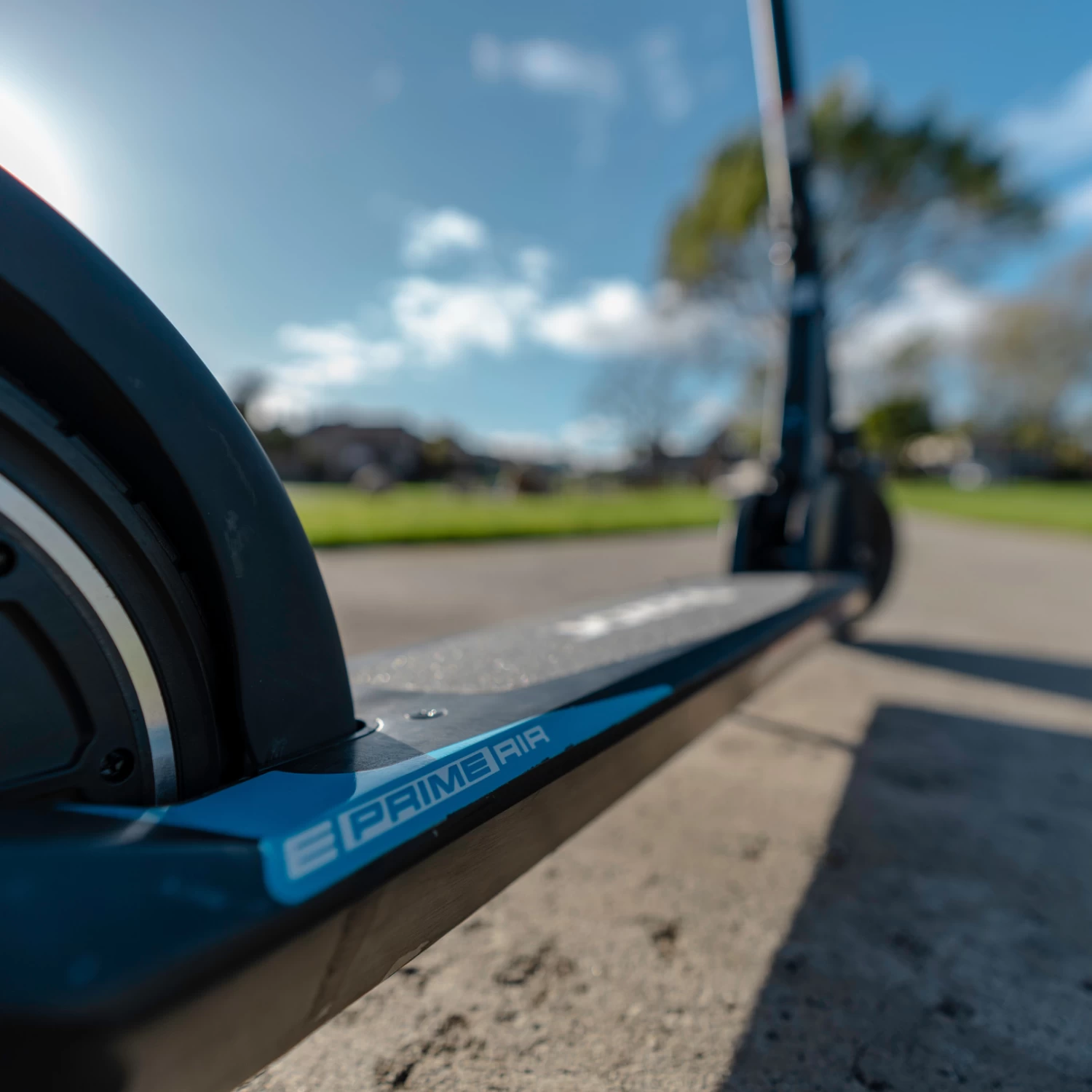 Razor E Prime Air Electric Scooter - Image 18