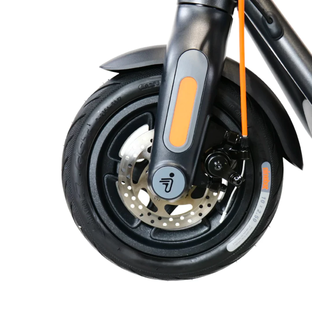 Segway Ninebot F2 Pro Electric Scooter - Image 17
