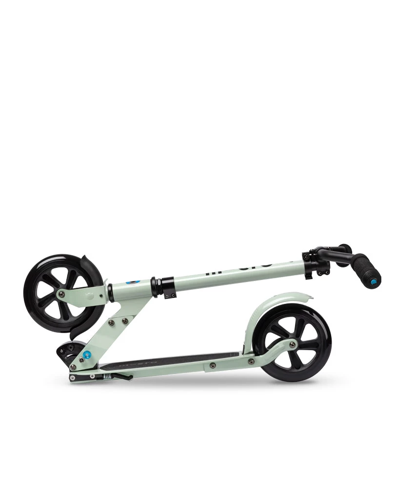 Micro Speed Deluxe Adult Scooter - Image 3